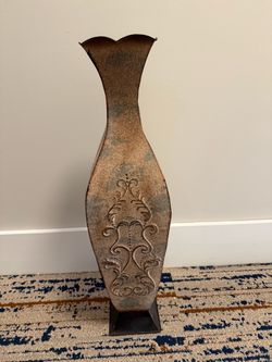 Rustic metal decorative vase- 30 inches