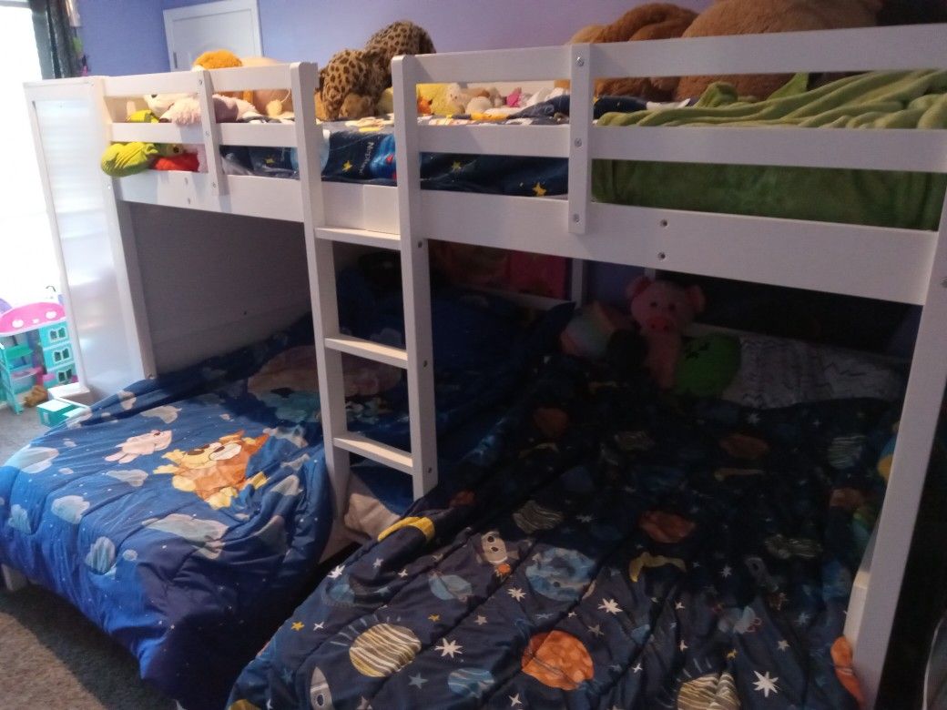 Full Over Two Twin Bunk Bed