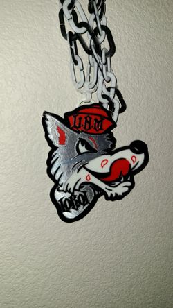 Lobo fan art necklace and spinner necklace