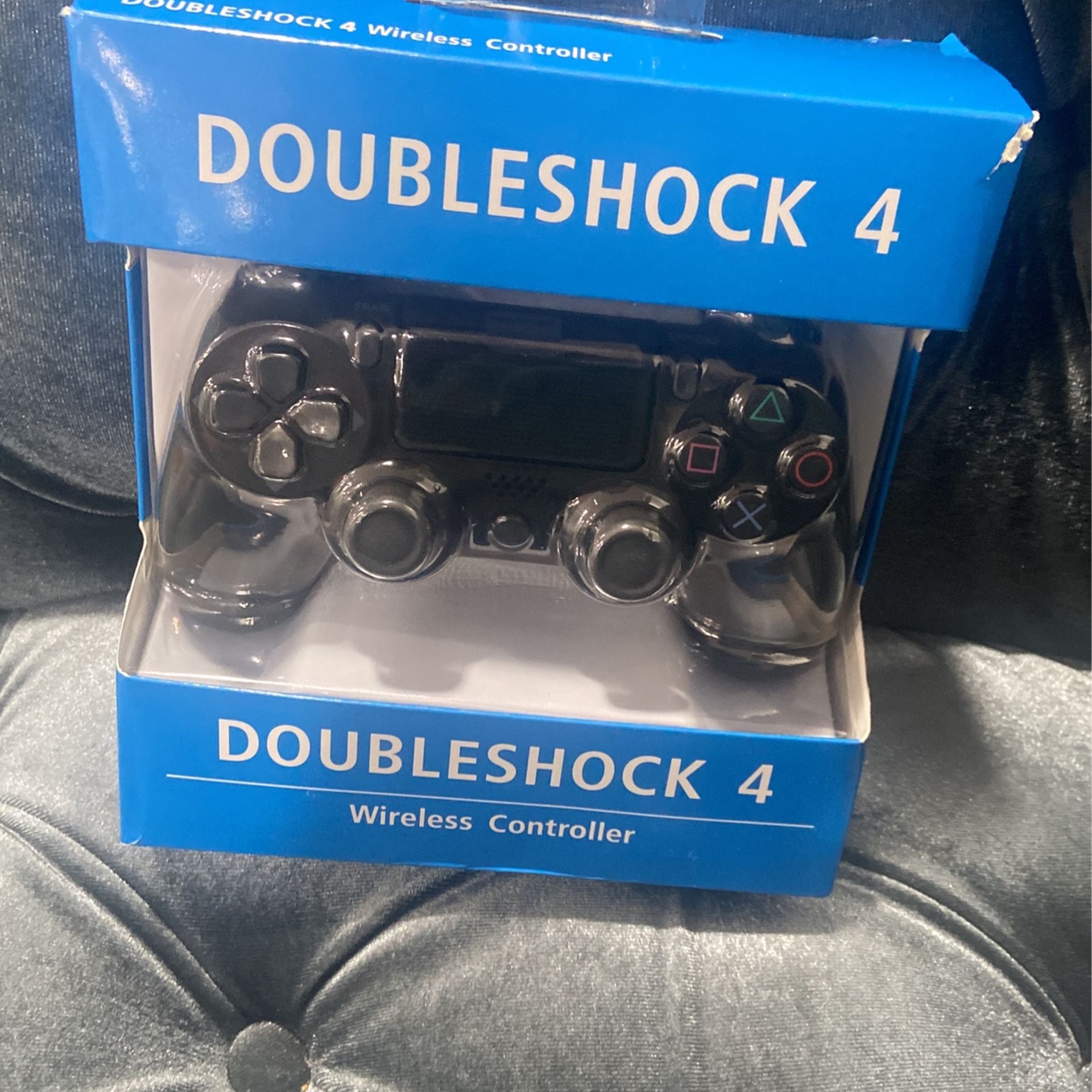 PS4 Controller