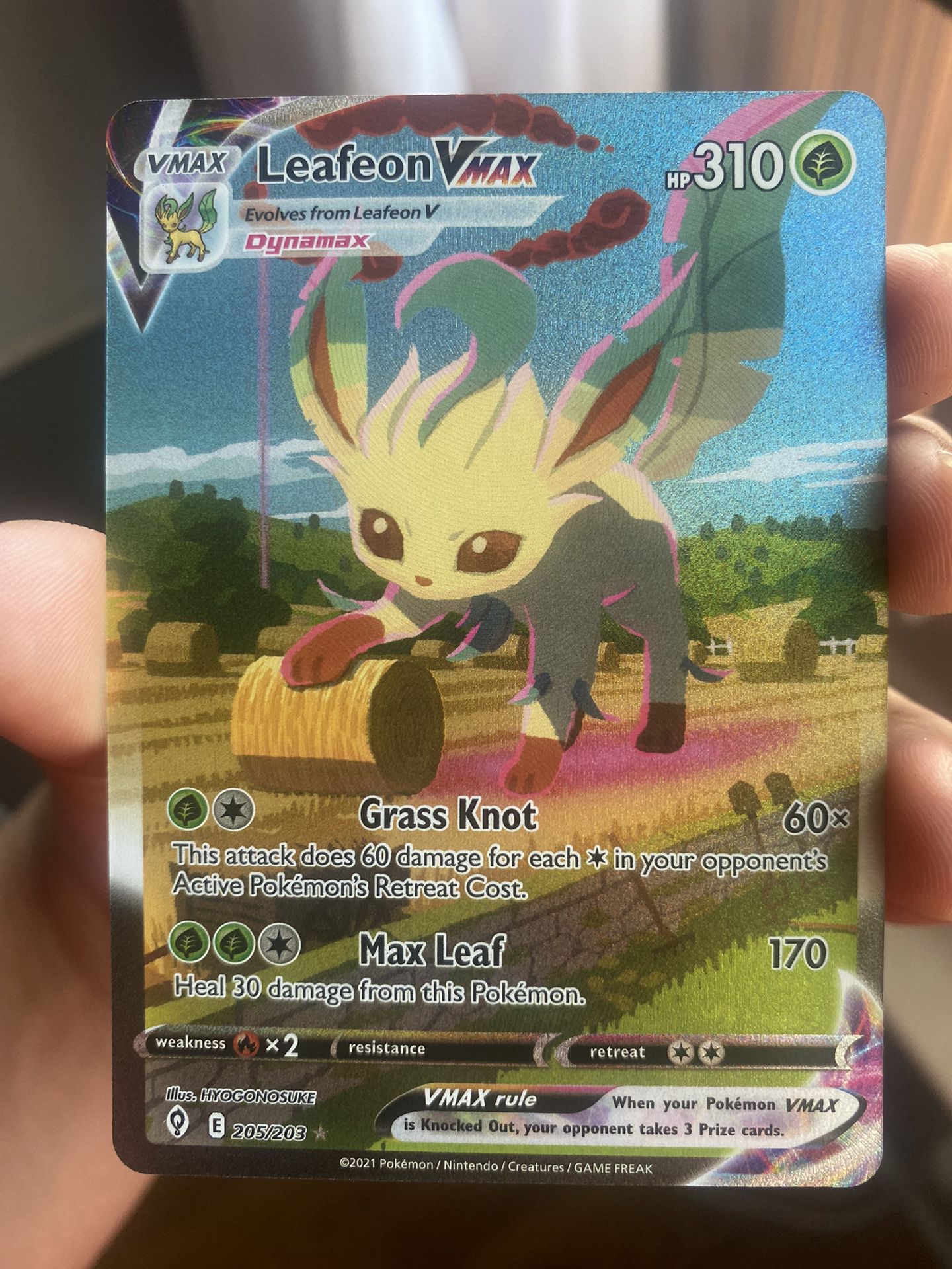 Leafeon Vmax Pokémon Card