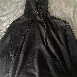 Black Pull Over Hoodie 