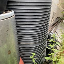 Garden Pots for Sale – Various Sizes & Styles