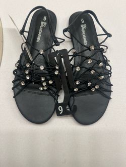 No Boundaries Black Rhinestone Strappy Sandals Size 6