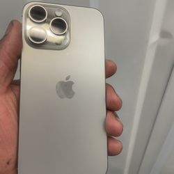 iPhone 15 Pro Max