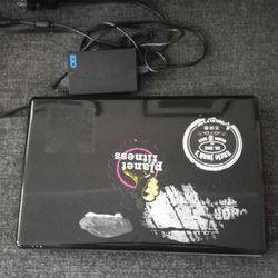 Compaq AMD Windows 7 Laptop 
