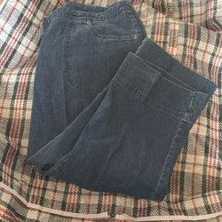 Size 14 Womens Capris