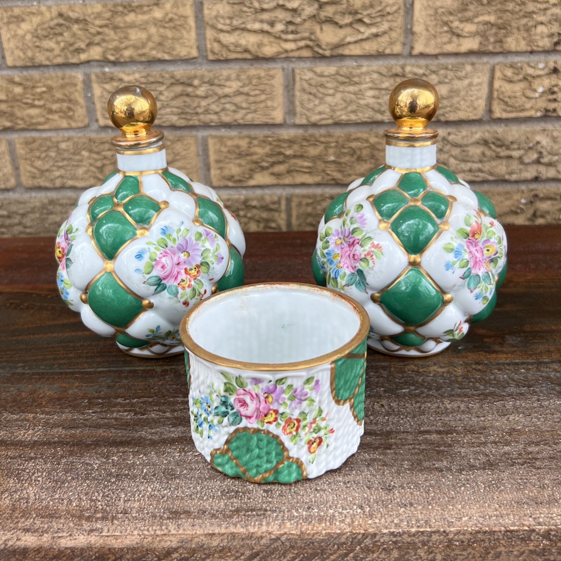 Antique Porcelain de Paris