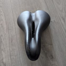 Pre-owned Bike Seat 