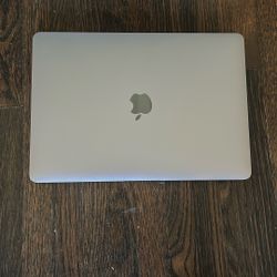 2020 Mac Book Air 13 Inch, 256 GB Storage, 8GB Ram, 1.1 GHz Intel Core i3