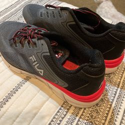 Black And Pink Fila Tennis Shoes Size 11