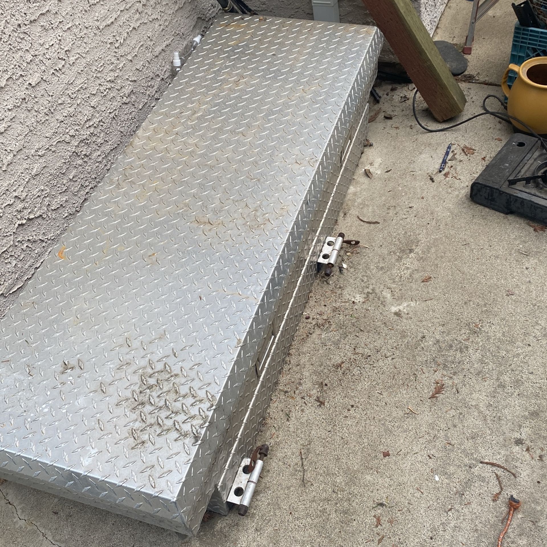 Toolbox for truck