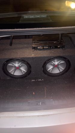 12 kickers cvr w 1800 watt amp and wires