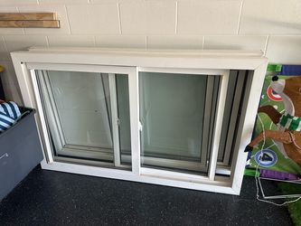 Windows - slidding goass window