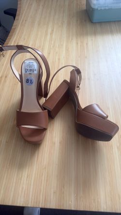 New Guess Women’s Heels 8 1/2