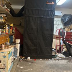 Indoor Grow Tent W/ Light &f Filter 