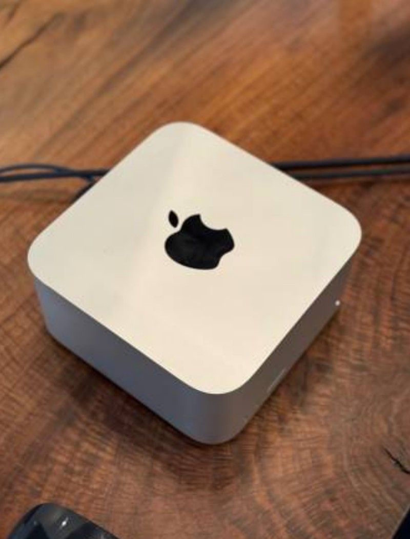 Maxed Out Apple Mac Studio M2 Ultra 72 core!