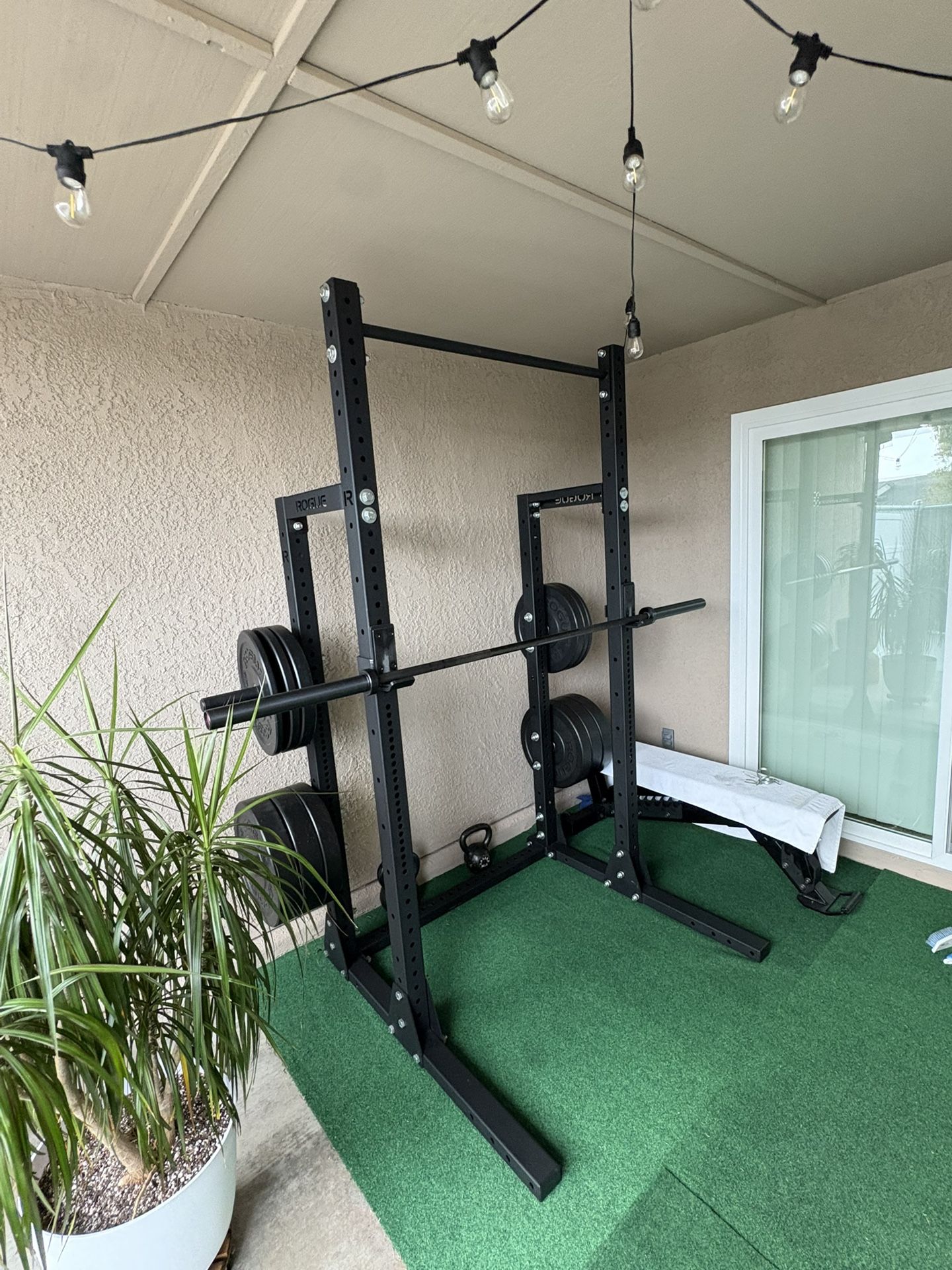 Rogue Squat Rack, Rogue weights and Bar
