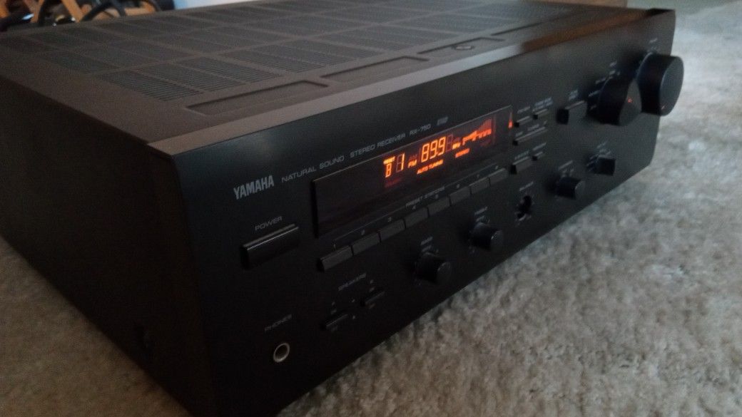 Vintage Yamaha Natural Sound AM/FM Stereo Receiver RX-750.
Great stereo amplifier.