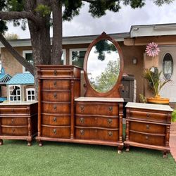 Pulaski Heritage House Collection Faux Marble Top Dresser With Mirror And Two Nightstands