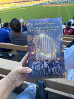 Dodgers 2025 trophy