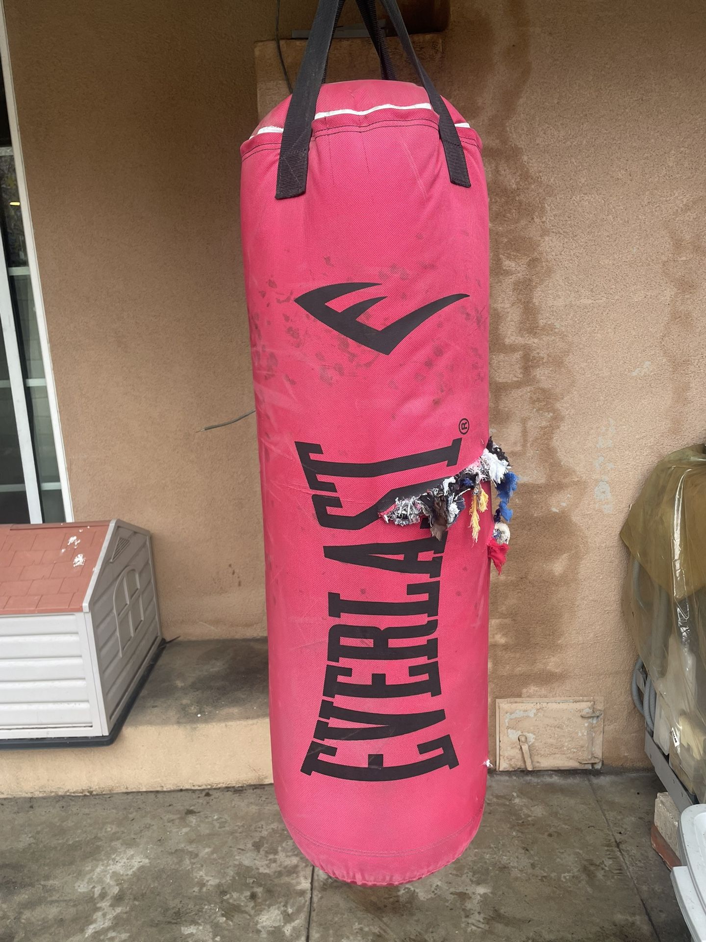 Everlast Punching Bag for Sale in Los Angeles, CA OfferUp - Main Image