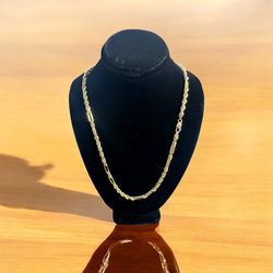 14k Beautiful Solid Gold Italian Figarope Chain!