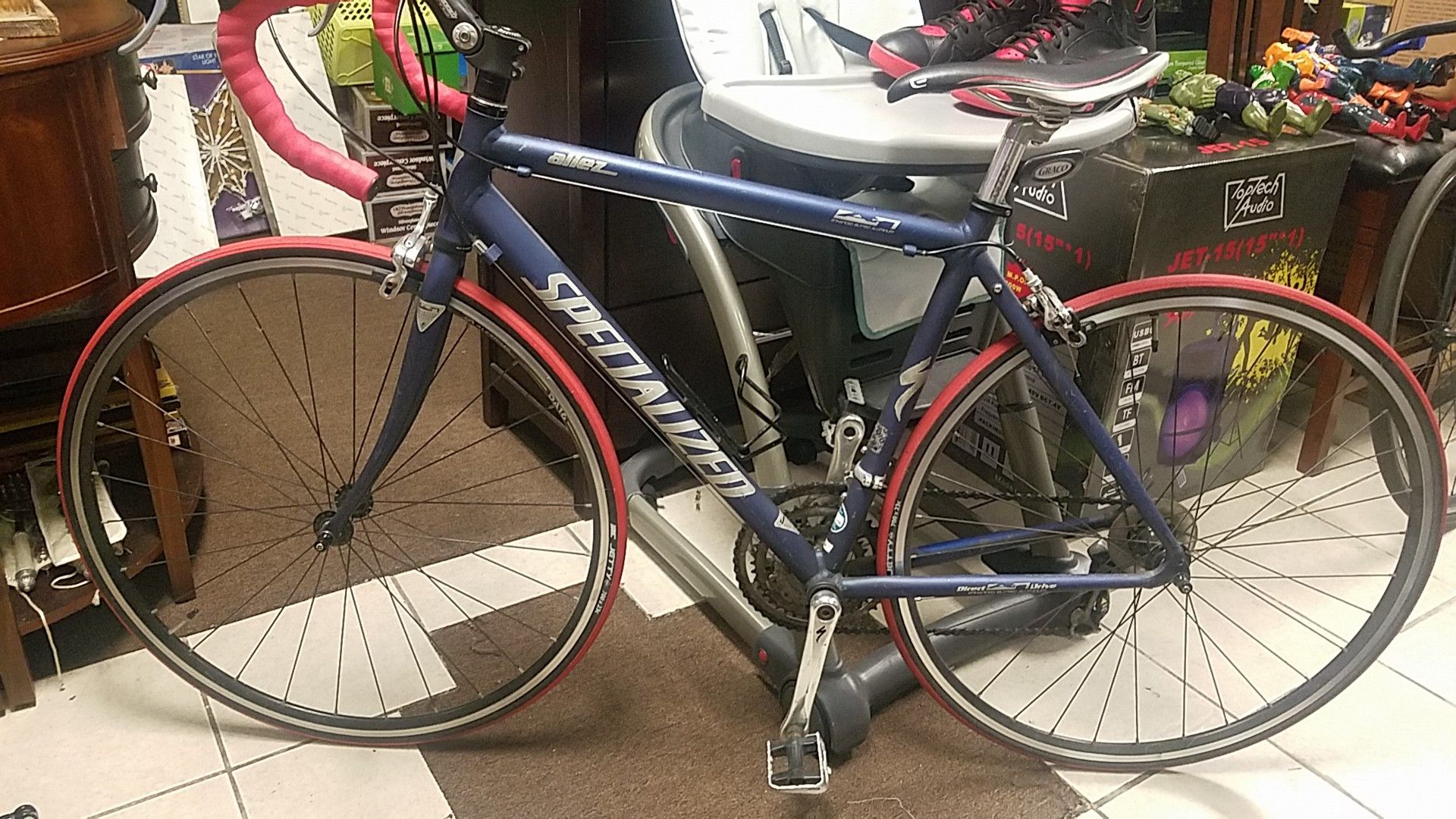 Specialized allez Aluminum race bike