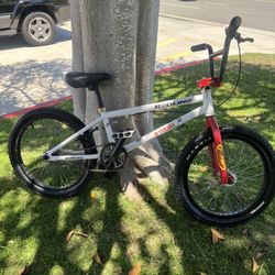 Custom Mid School Redline BMX Frame / Parts Bike Dirt jumping 14mm Needs A Little Tlc 