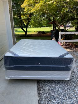 DreamCloud Full Mattress