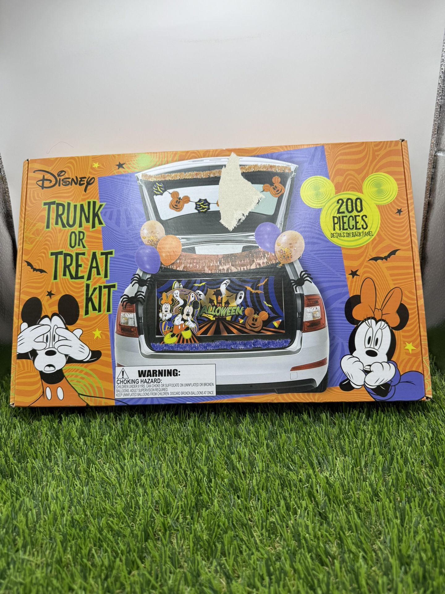 Disney Mickey & Minnie Halloween Trunk Or Treat Kit - 200 Pieces