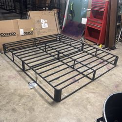 Cal King 10” Metal Bed Frame (( BRAND NEW ))
