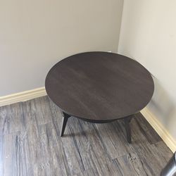 Round  center  table