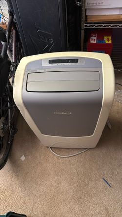Used - Work Good- Portable Frigidaire AC