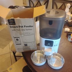 PapiFeed Smart Pet Feeder With Two Way Splitter