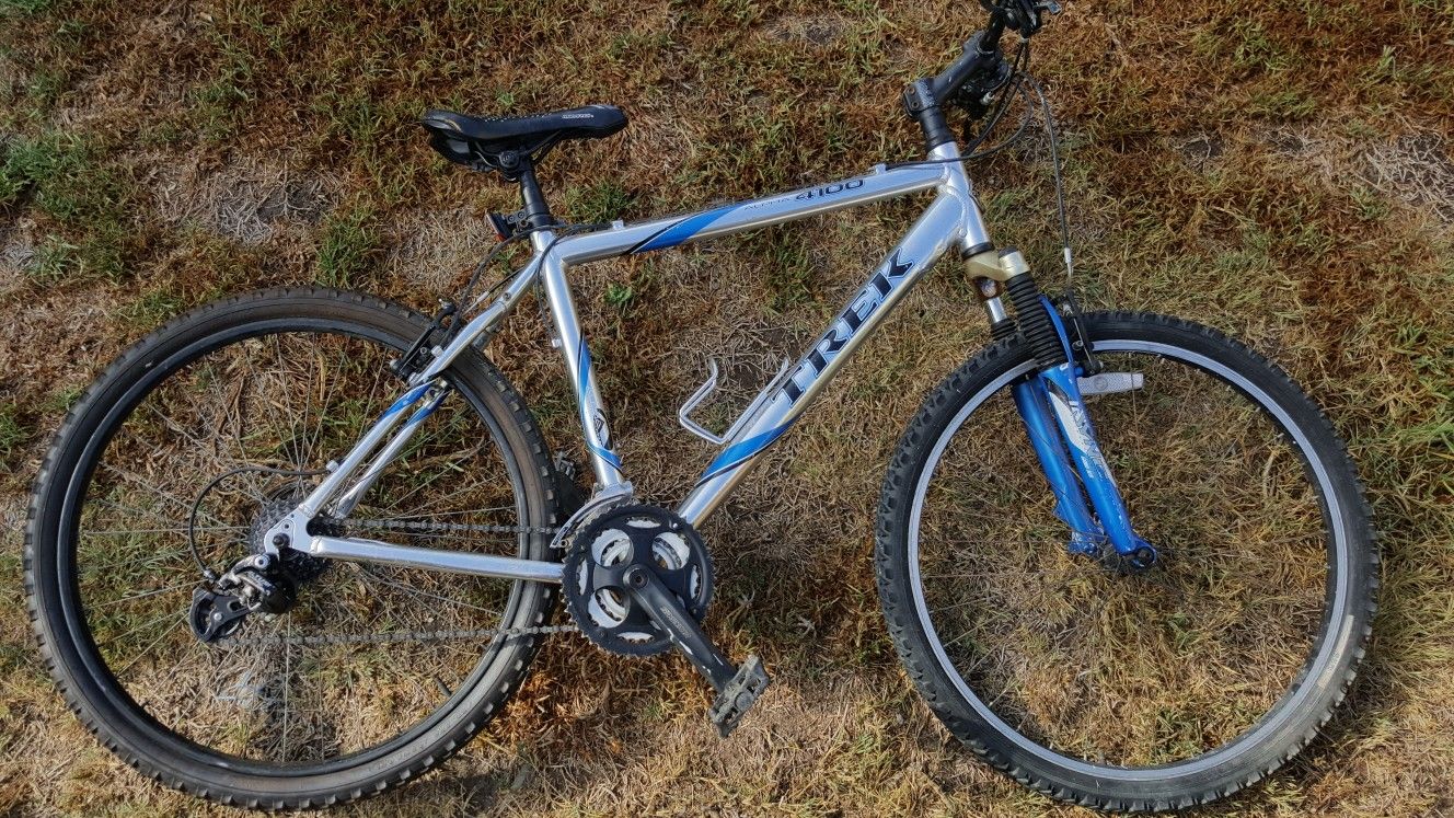 Trek alpha 4100 store mountain bike