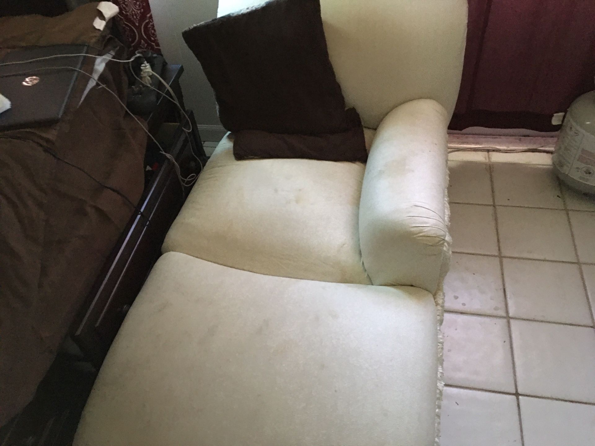 2 Box Bed With Remote Control And Matress