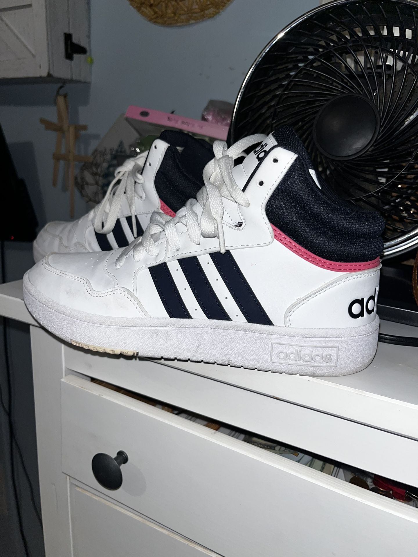 Adidas Hoops 3.0 Mid Size 8