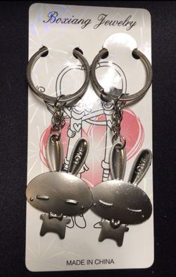 2 sets of cute rabbits keychain (4 pcs)