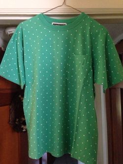 Women's t shirts sz med