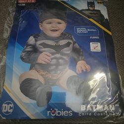 Baby Batman Costume  SIZE 6 to 12 Months
