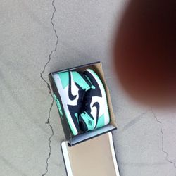 NIKE JORDAN 1 RETRO  HIGH (NEW)
