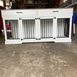 Dog Crate/counter