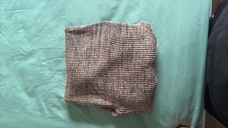 Brown women’s turtle-neck size: S