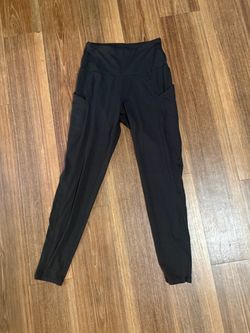 Black High-Waist Leggings with Side Pockets