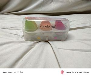 🎀☃️The Crème Shop Next Gen Makeup Blender Trio, featuring three latex-free sponges in assorted colors☃️🎀
