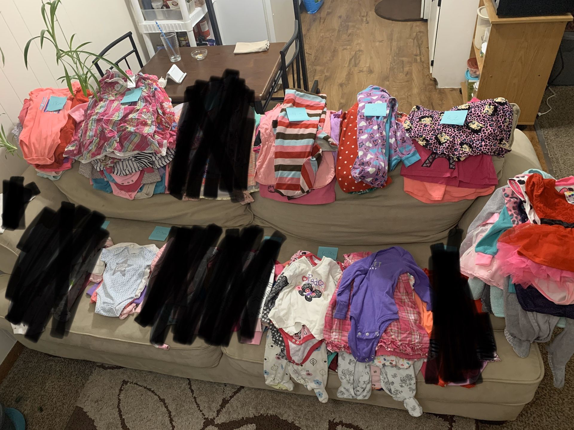 LOTS of baby girl clothes