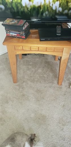 3pcs Coffee Table Set! Make me an offer...