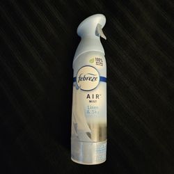 $3 Each (1 Available) Febreze Air Mist Linen & Sky 8.8oz 