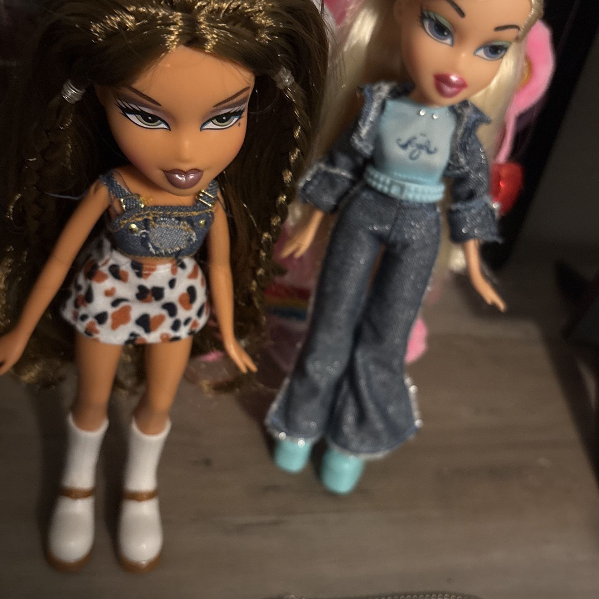 Bratz Dolls Bundle